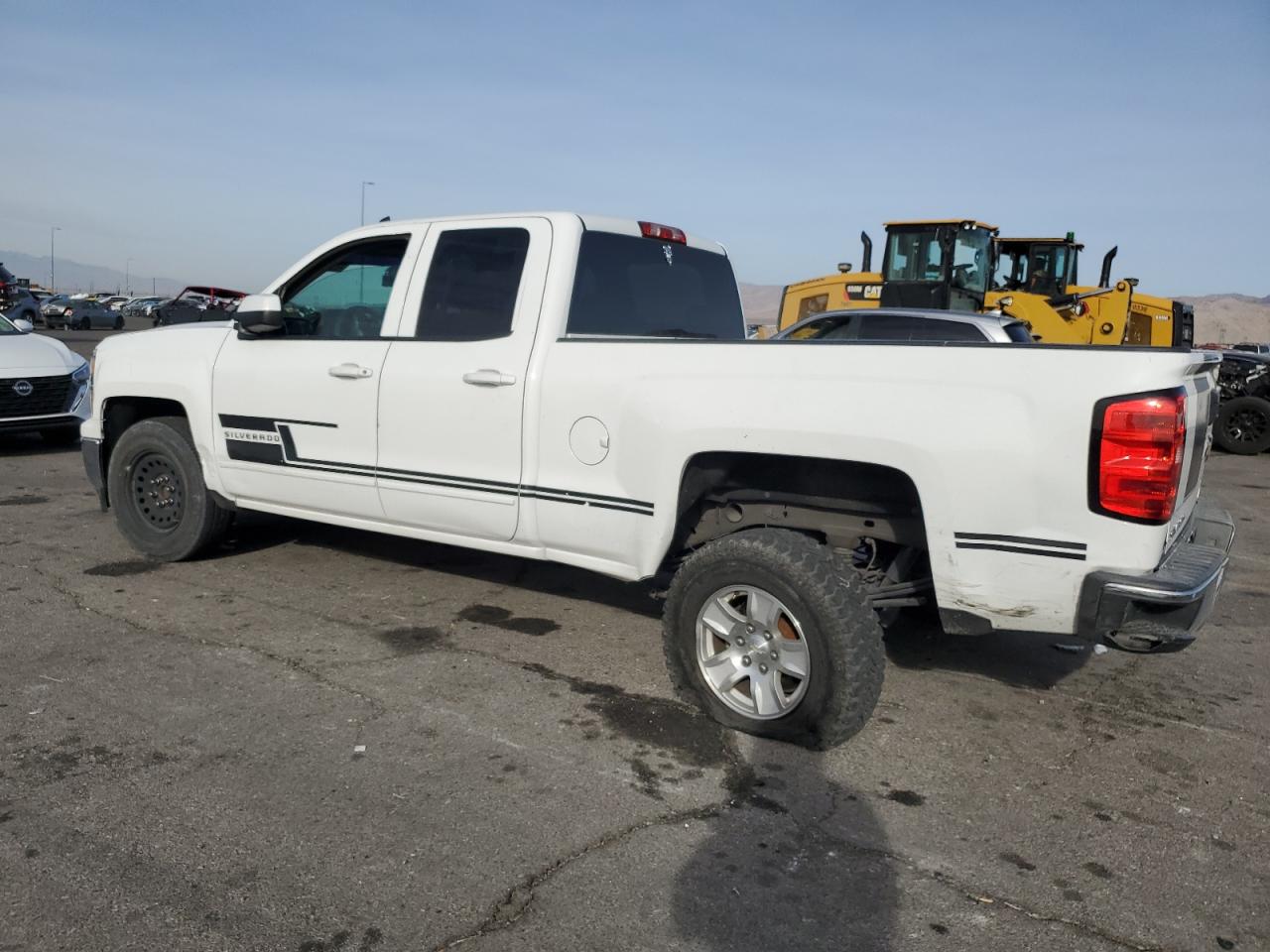 2015 Chevrolet Silverado - Image 2