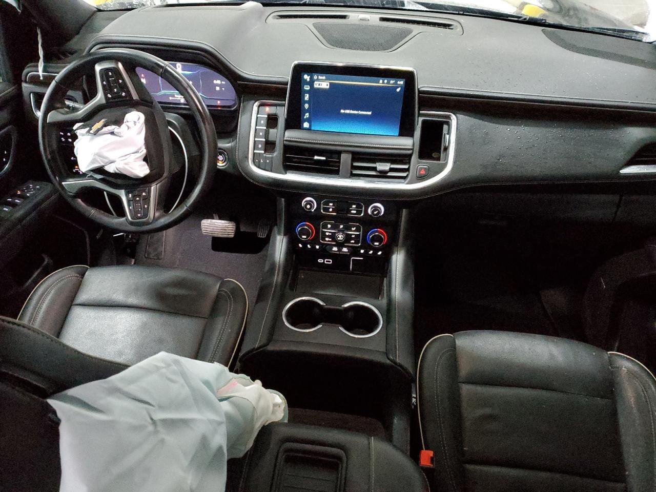 2023 Chevrolet Suburban - Image 8