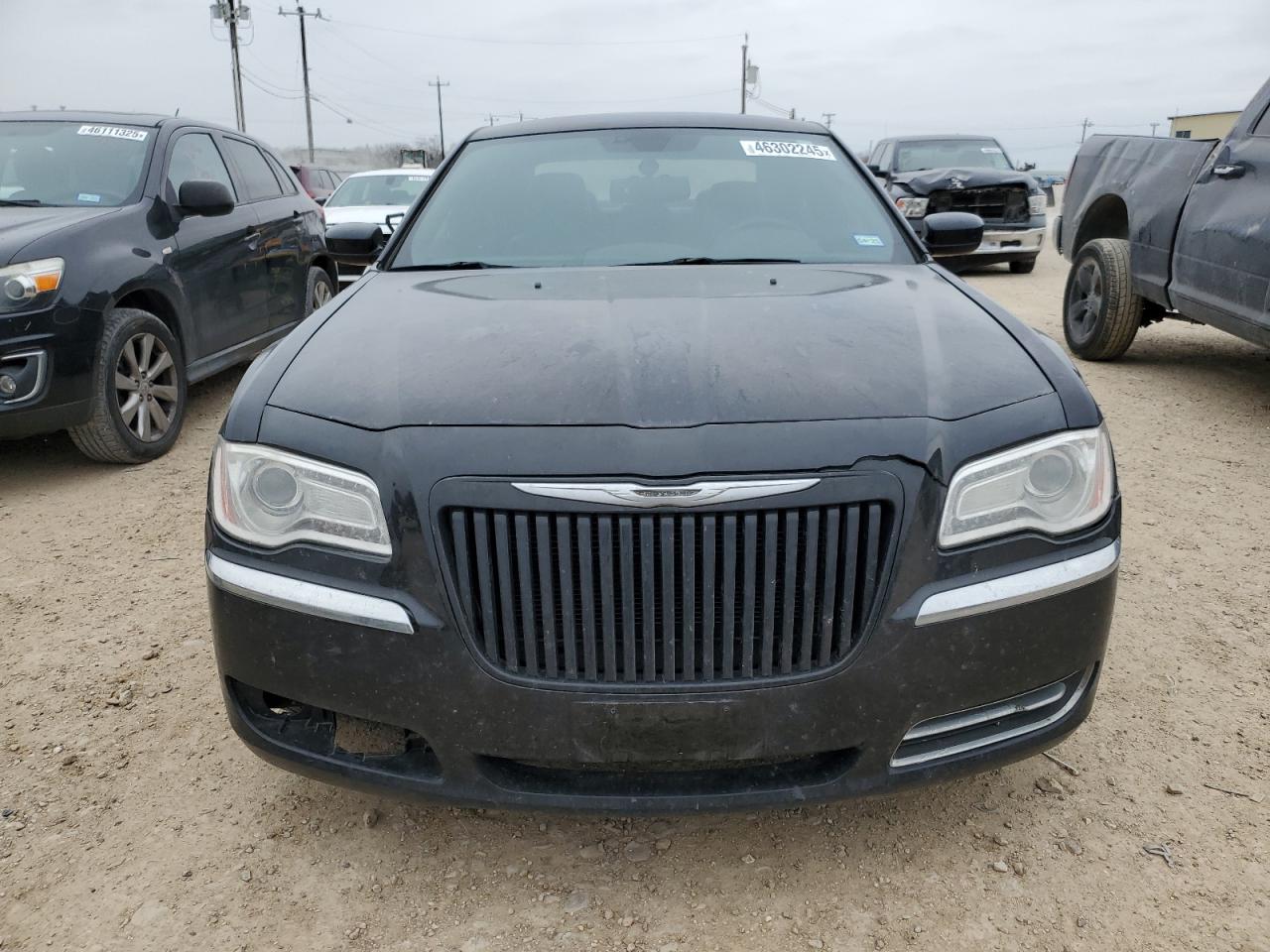 2013 Chrysler 300 - Image 5