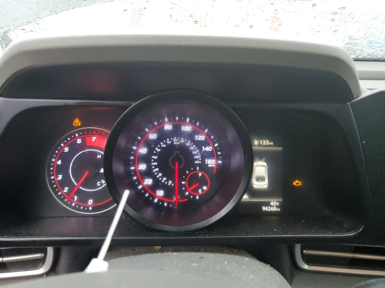 2022 Hyundai Elantra - Image 9