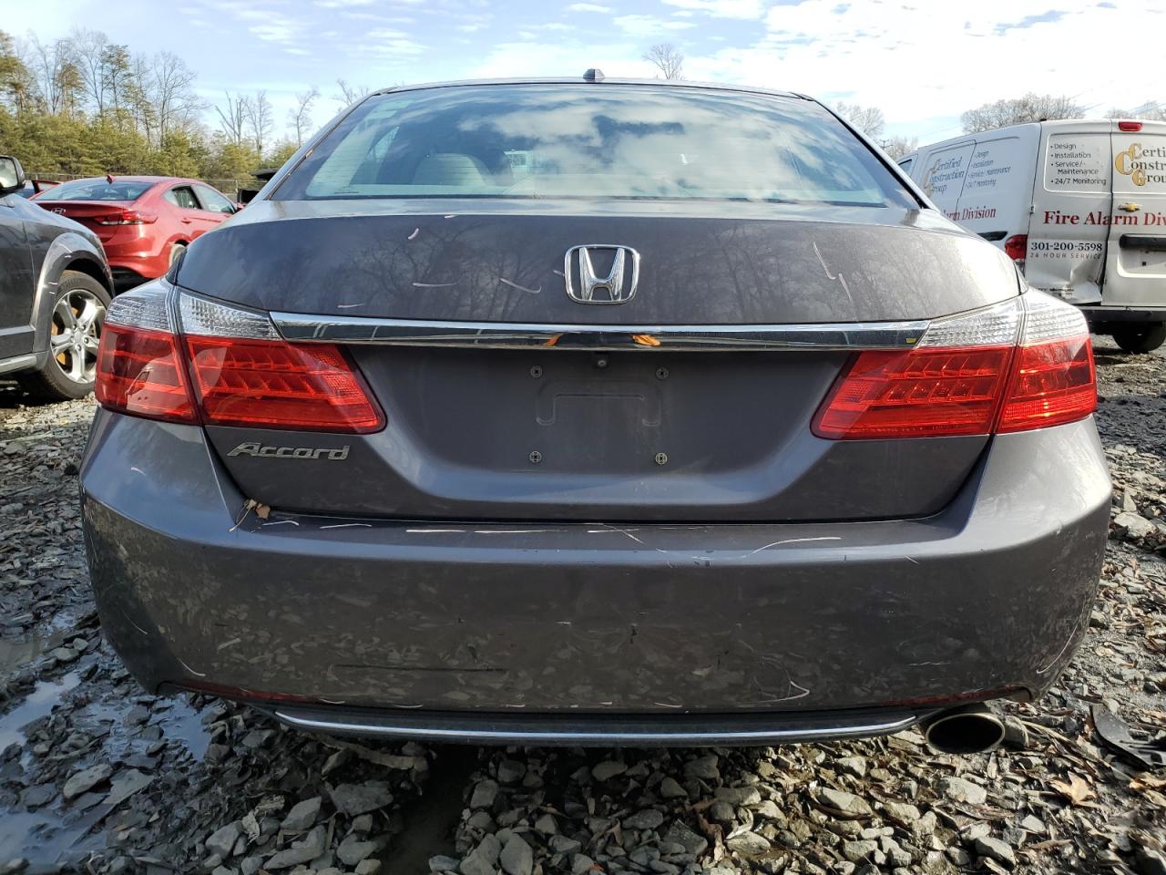 2015 Honda Accord - Image 6