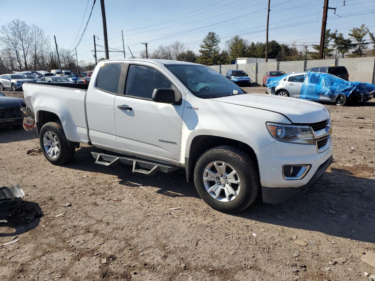 2017 Chevrolet Colorado - Image 4