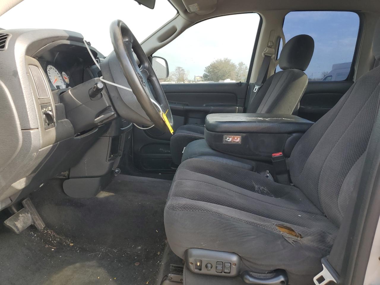 2003 Dodge RAM - Image 7