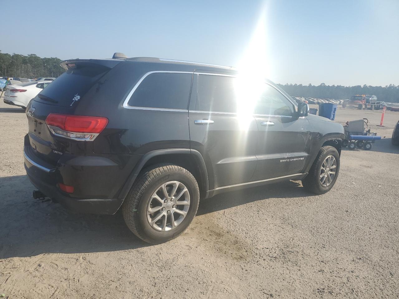 2014 Jeep Grand Cherokee - Image 3