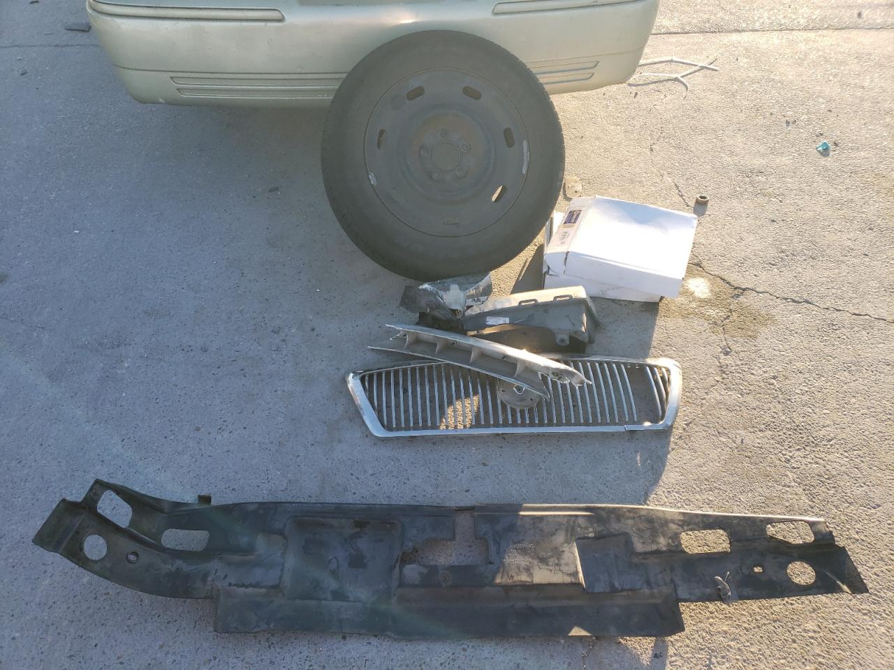 2003 Mercury Grand Marquis - Image 14