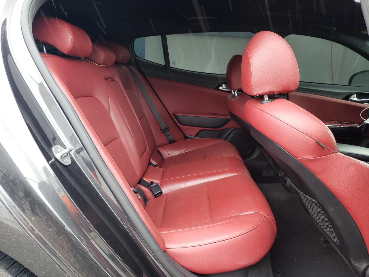 2021 Kia Stinger - Image 10