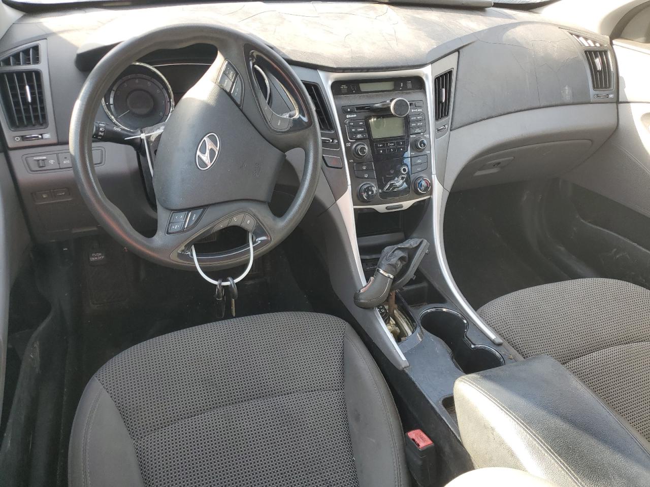 2011 Hyundai Sonata - Image 8