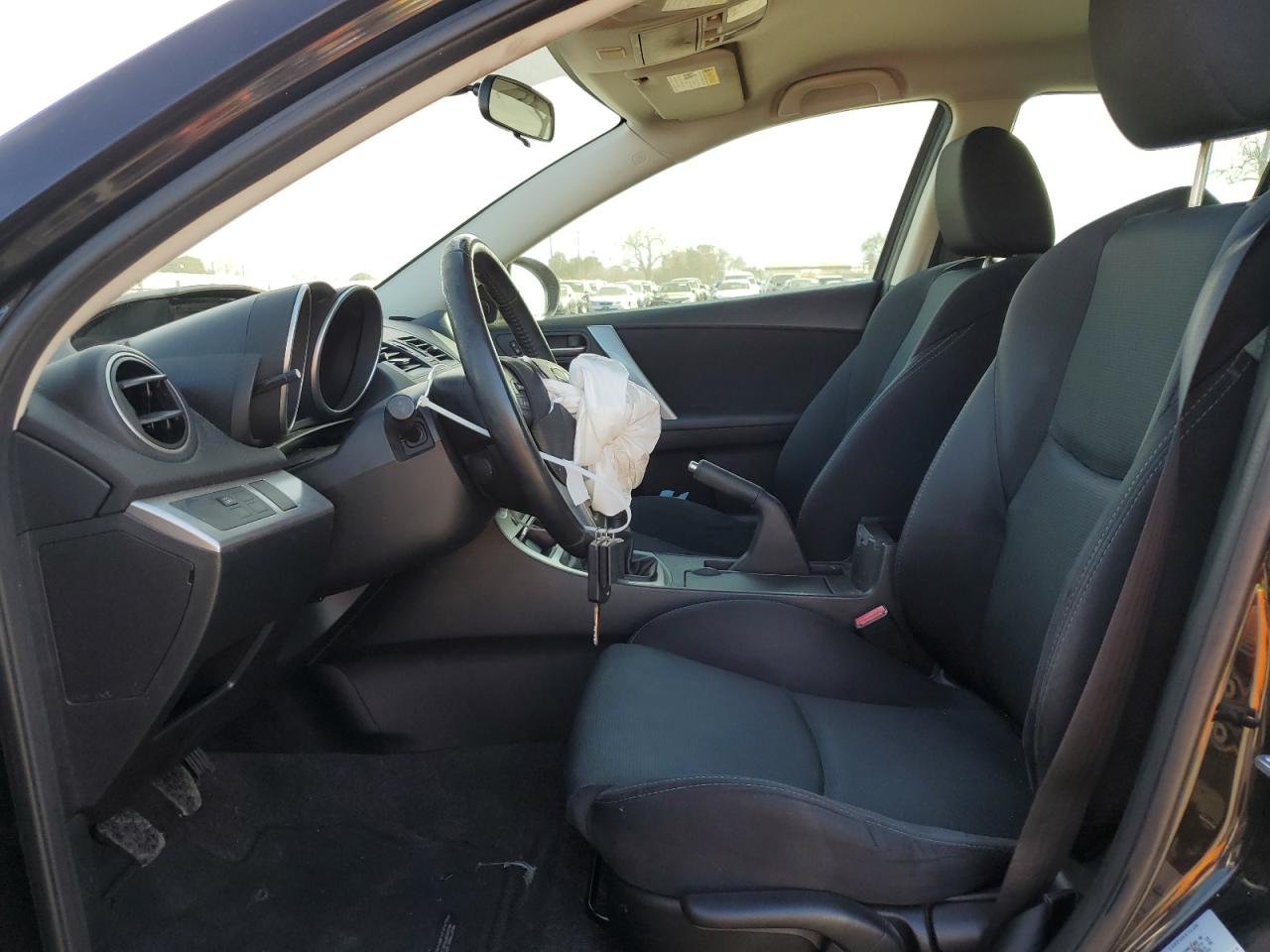 2011 Mazda 3 - Image 7