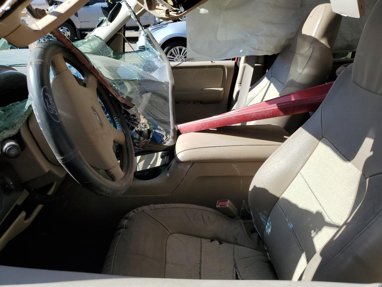 2004 Ford Expedition - Image 7