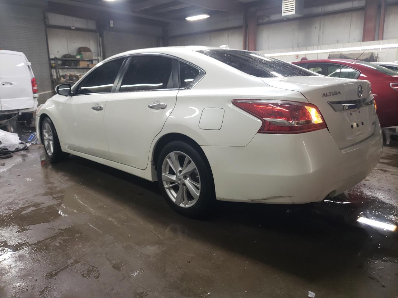 2014 Nissan Altima - Image 2