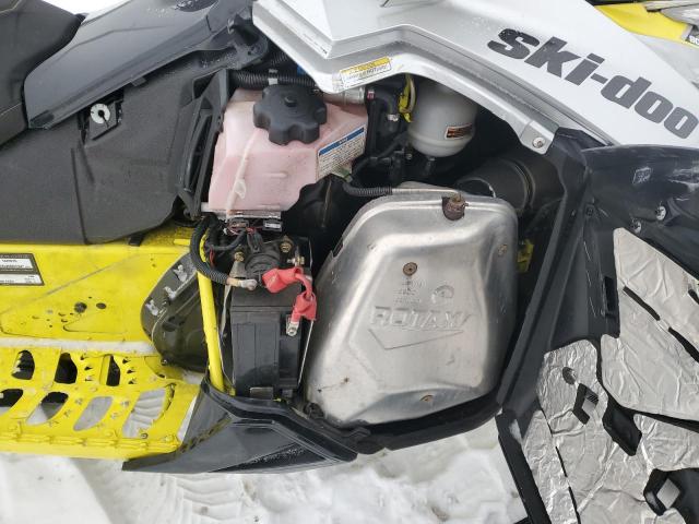 2016 SKIDOO MXZ SPORT