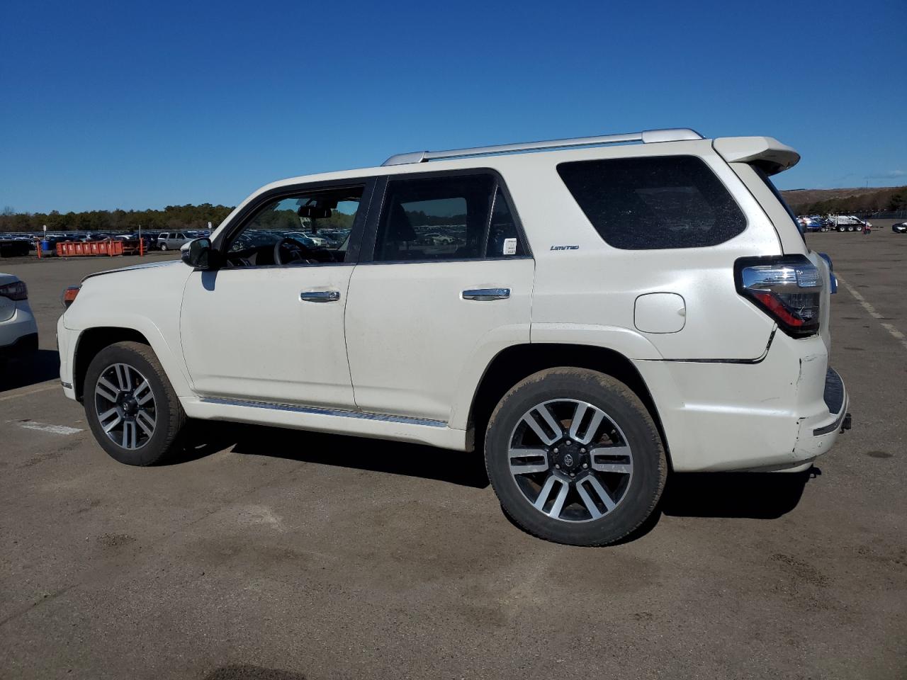 2019 Toyota 4Runner - Image 2