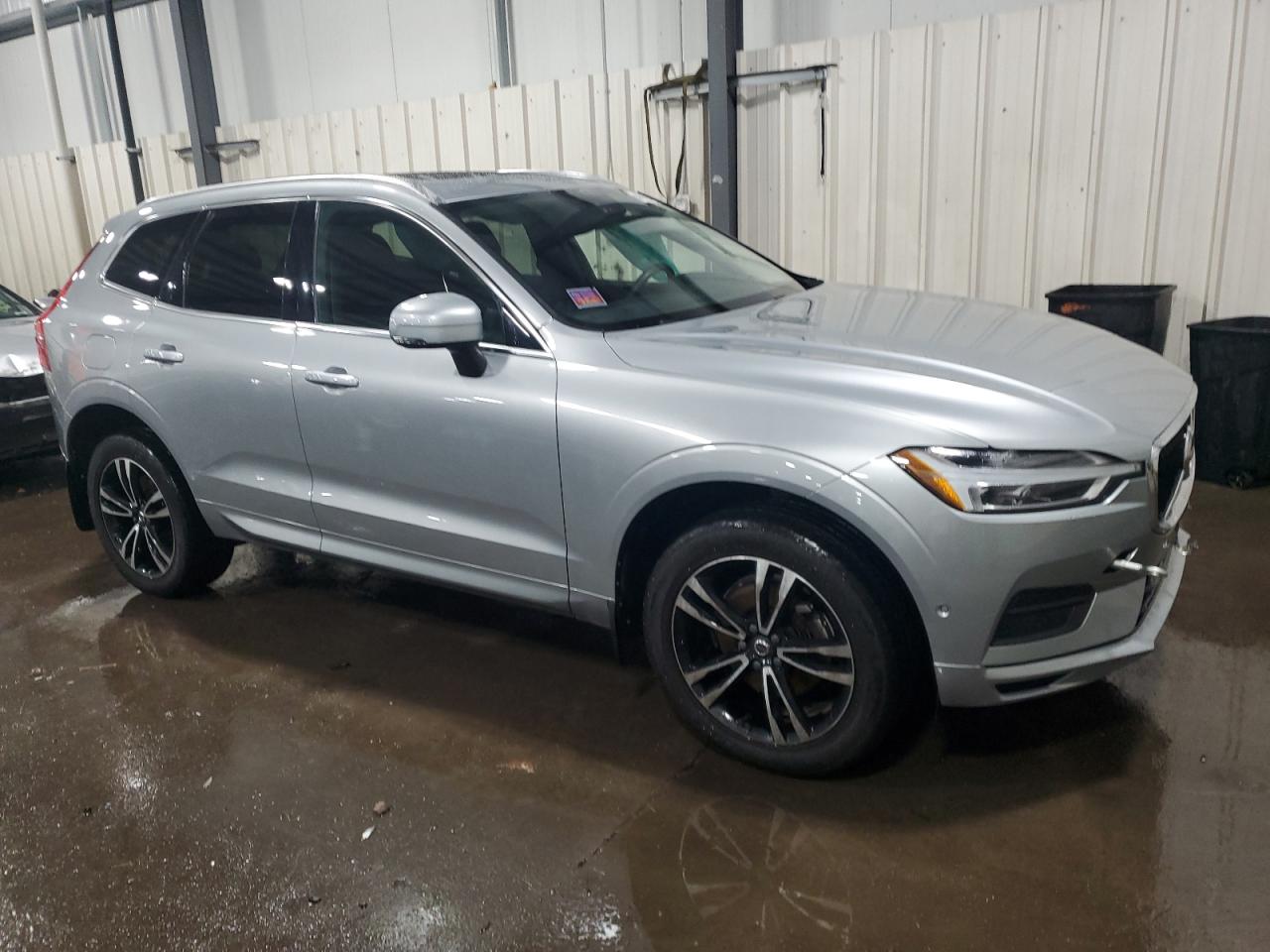 2018 Volvo XC60 - Image 4
