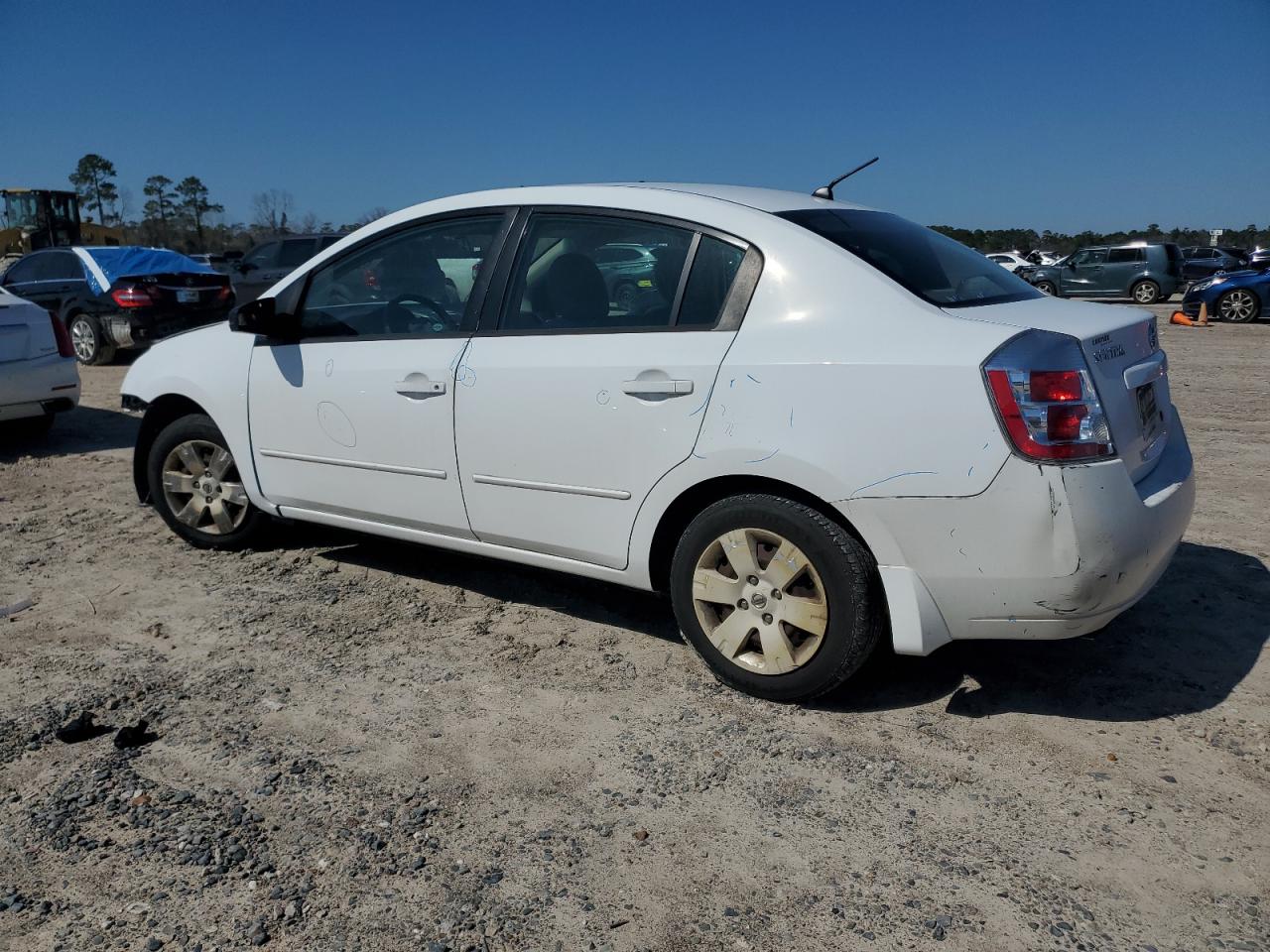 2009 Nissan Sentra - Image 2