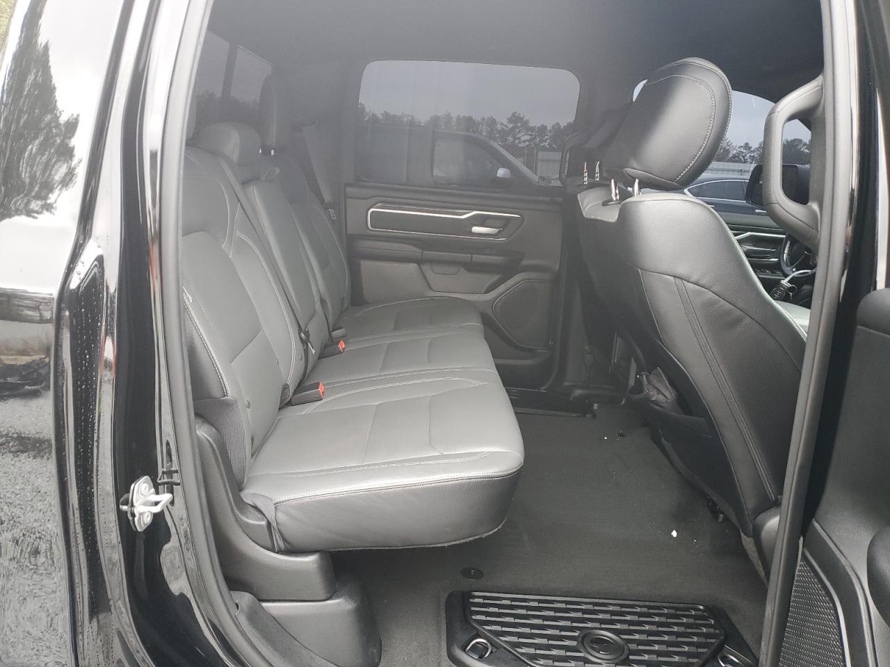 2021 RAM 1500 - Image 10