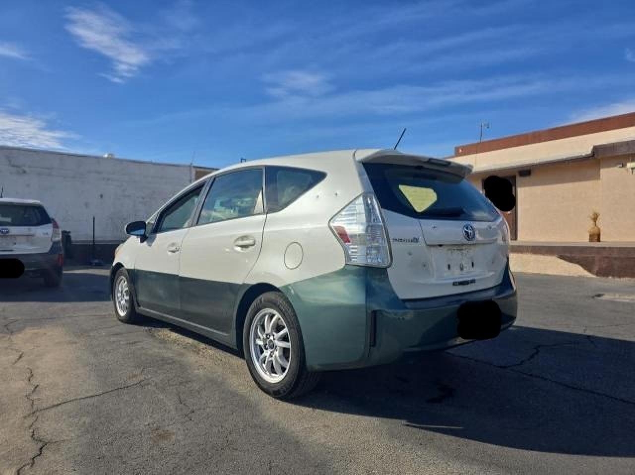 2015 Toyota Prius - Image 3
