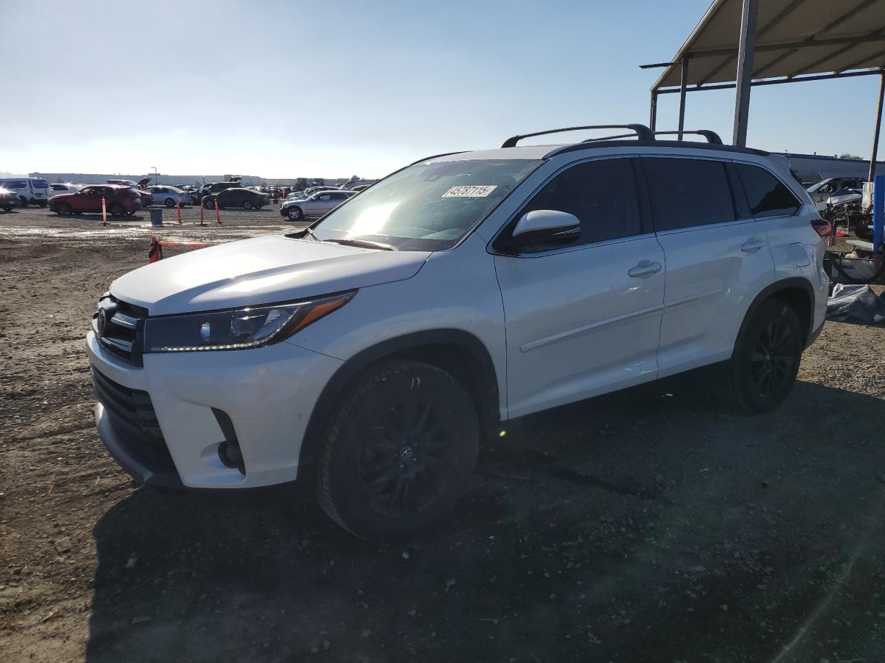 2019 Toyota Highlander - Image 1