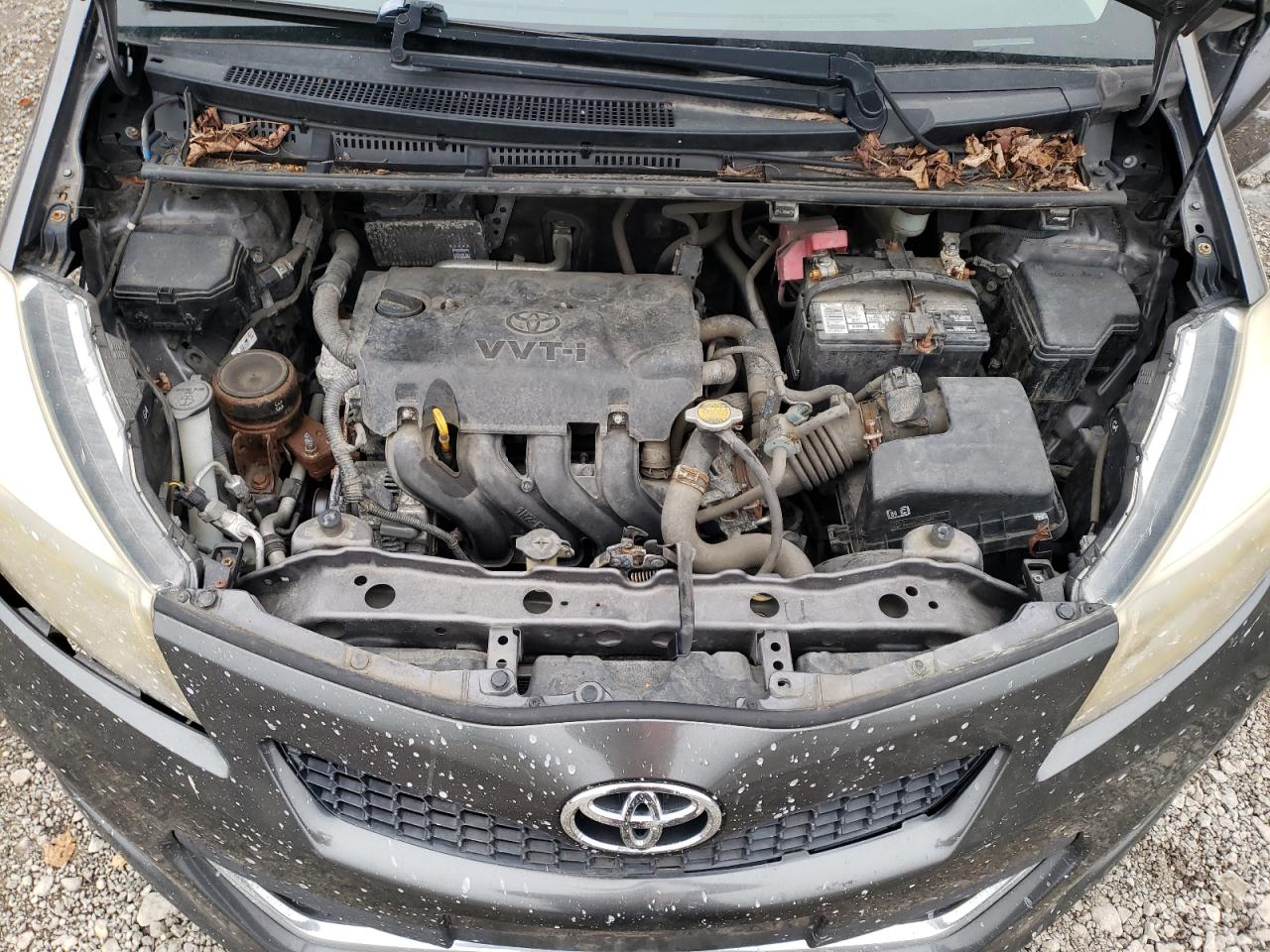 2013 Toyota Yaris - Image 11