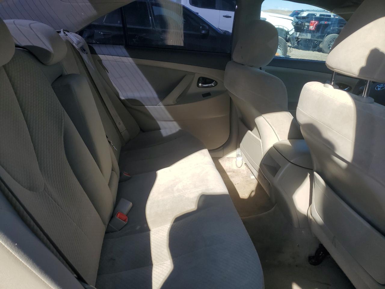 2009 Toyota Camry - Image 10