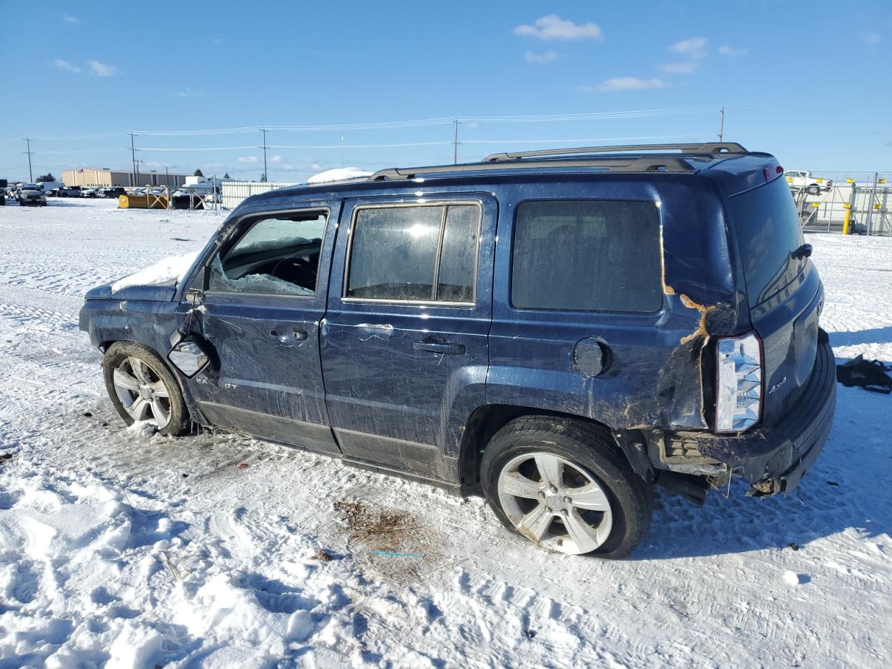 2016 Jeep Liberty (Patriot) - Image 2