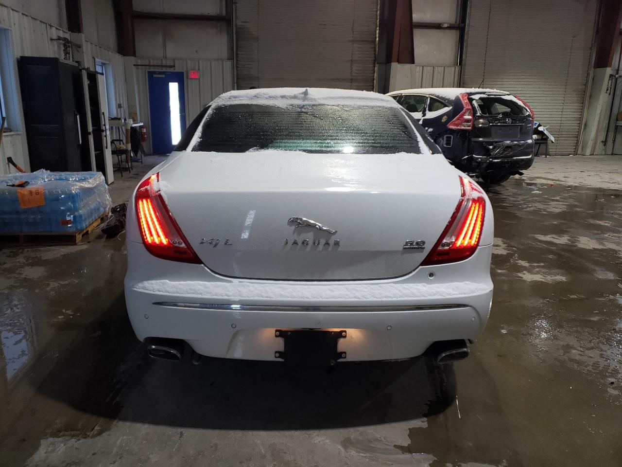 2013 Jaguar XJ - Image 6
