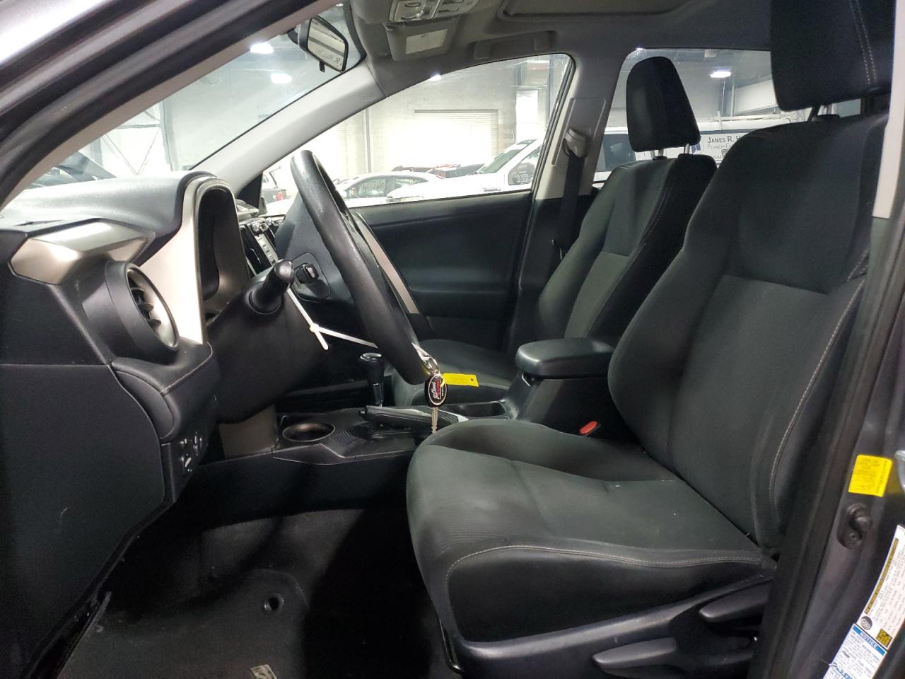 2015 Toyota RAV 4 - Image 7