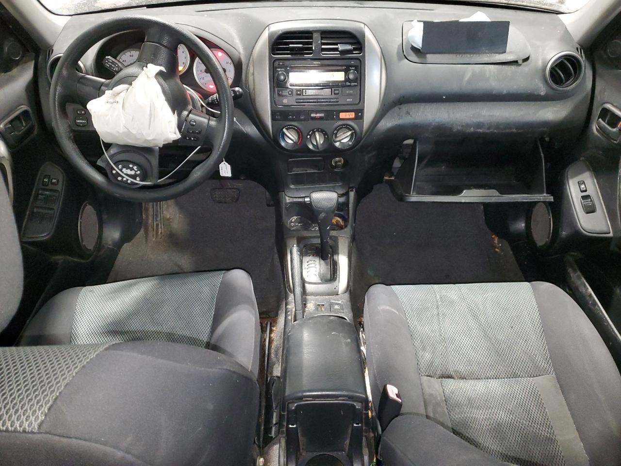 2004 Toyota RAV 4 - Image 8