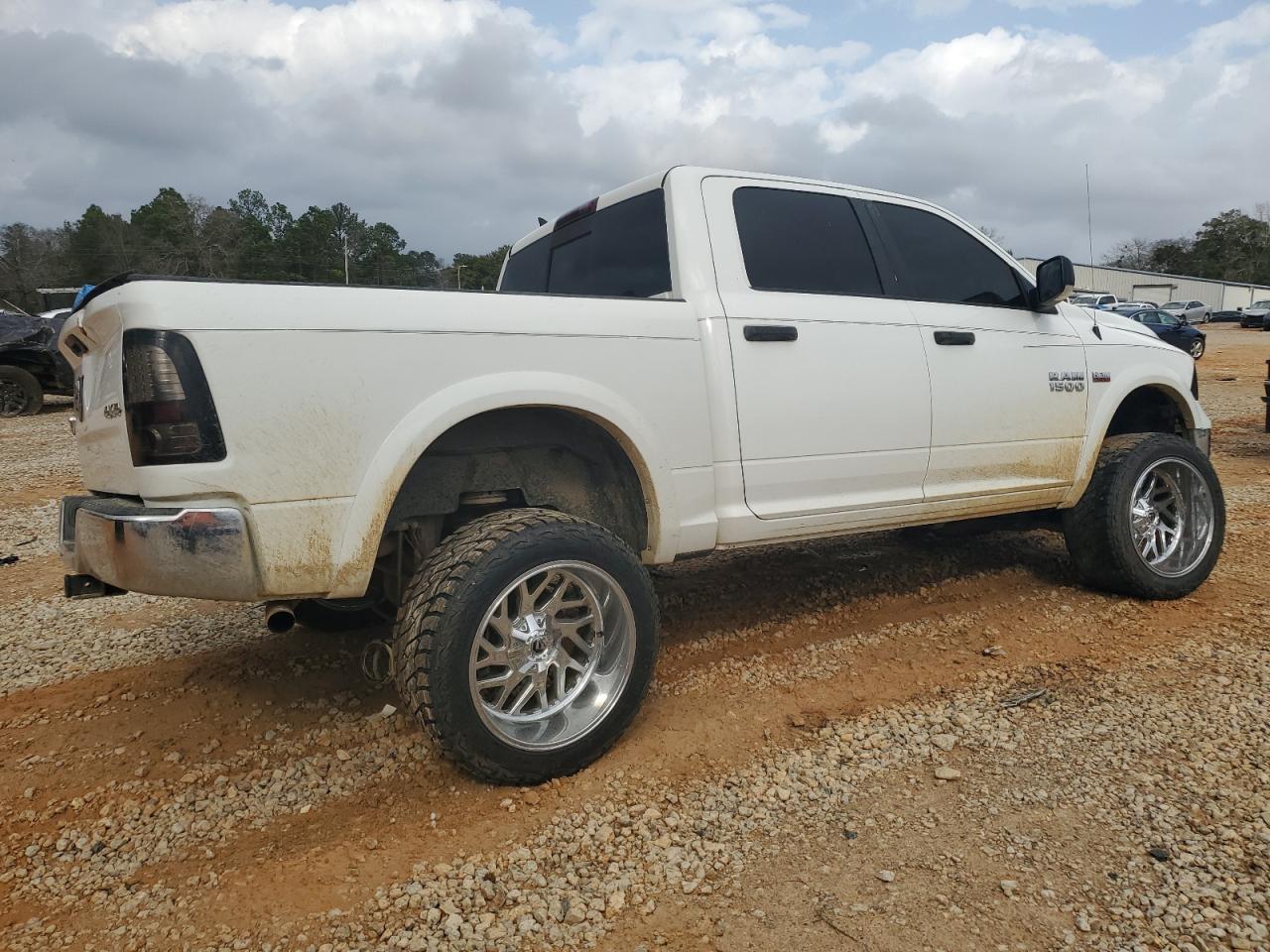 2015 RAM 1500 - Image 3