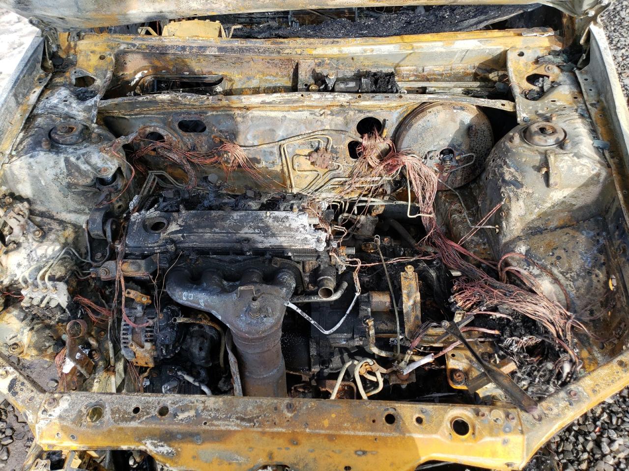 2005 Toyota Camry - Image 11