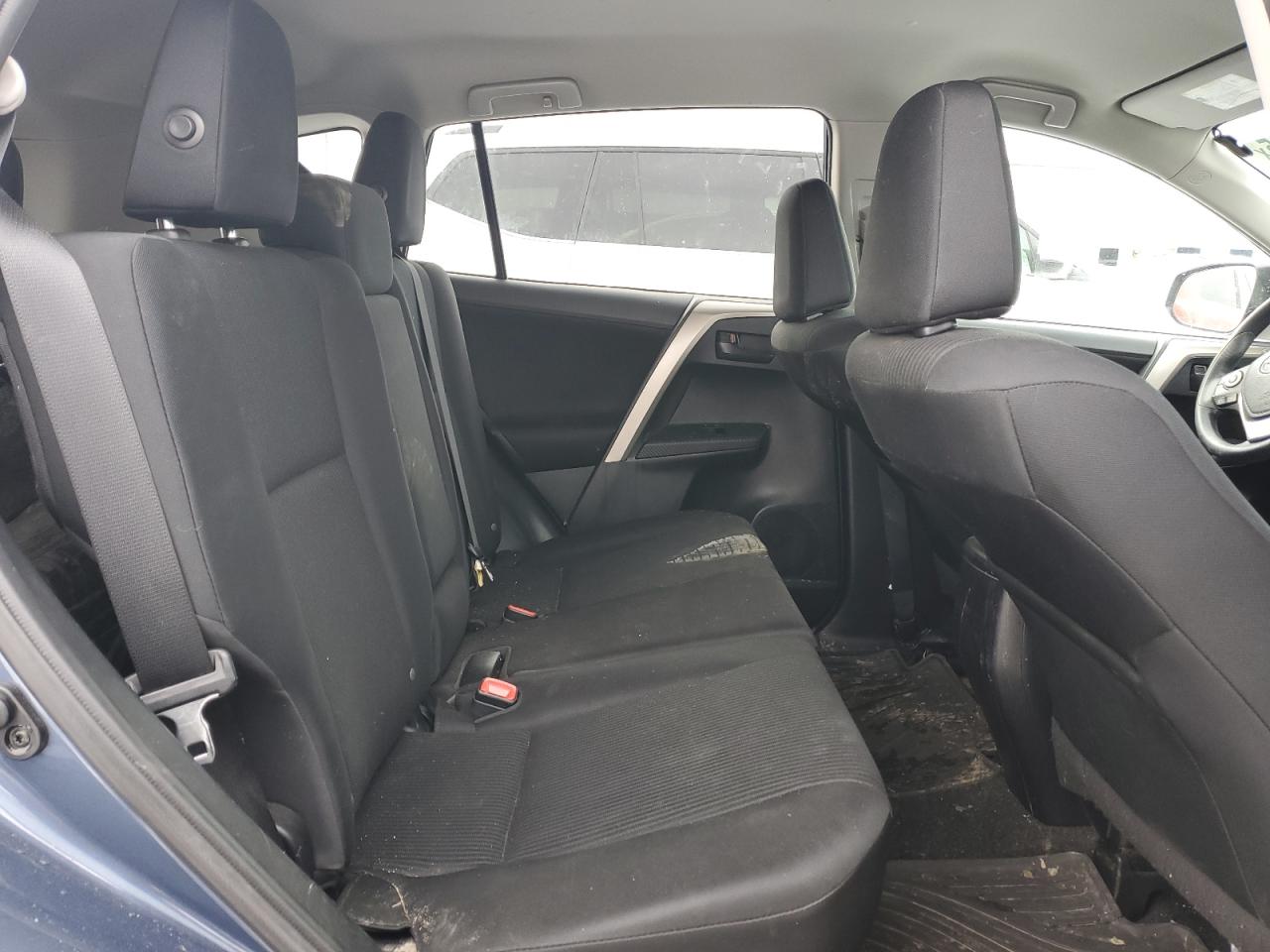 2014 Toyota RAV 4 - Image 11