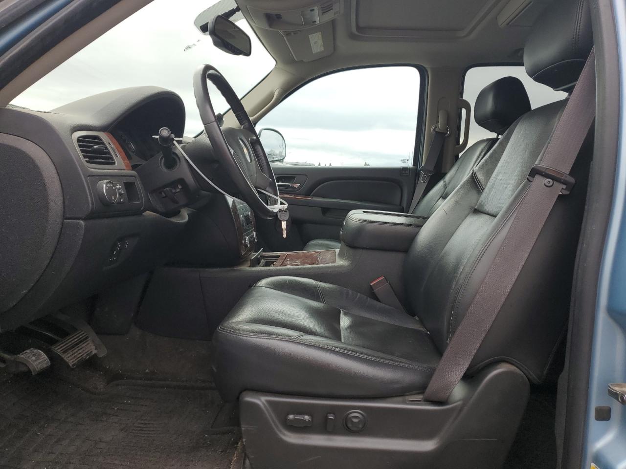 2011 Chevrolet Tahoe - Image 7