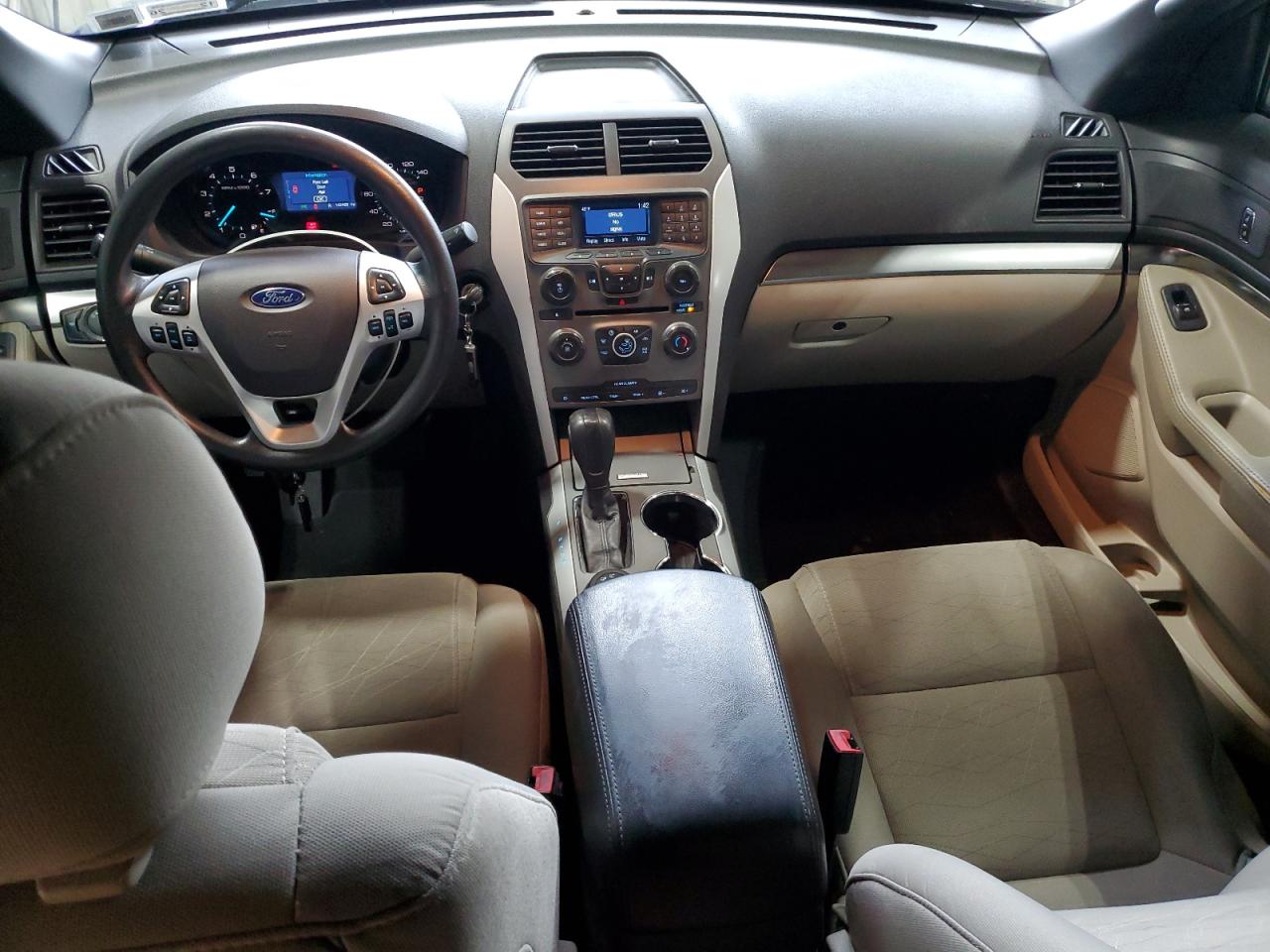 2015 Ford Explorer - Image 8