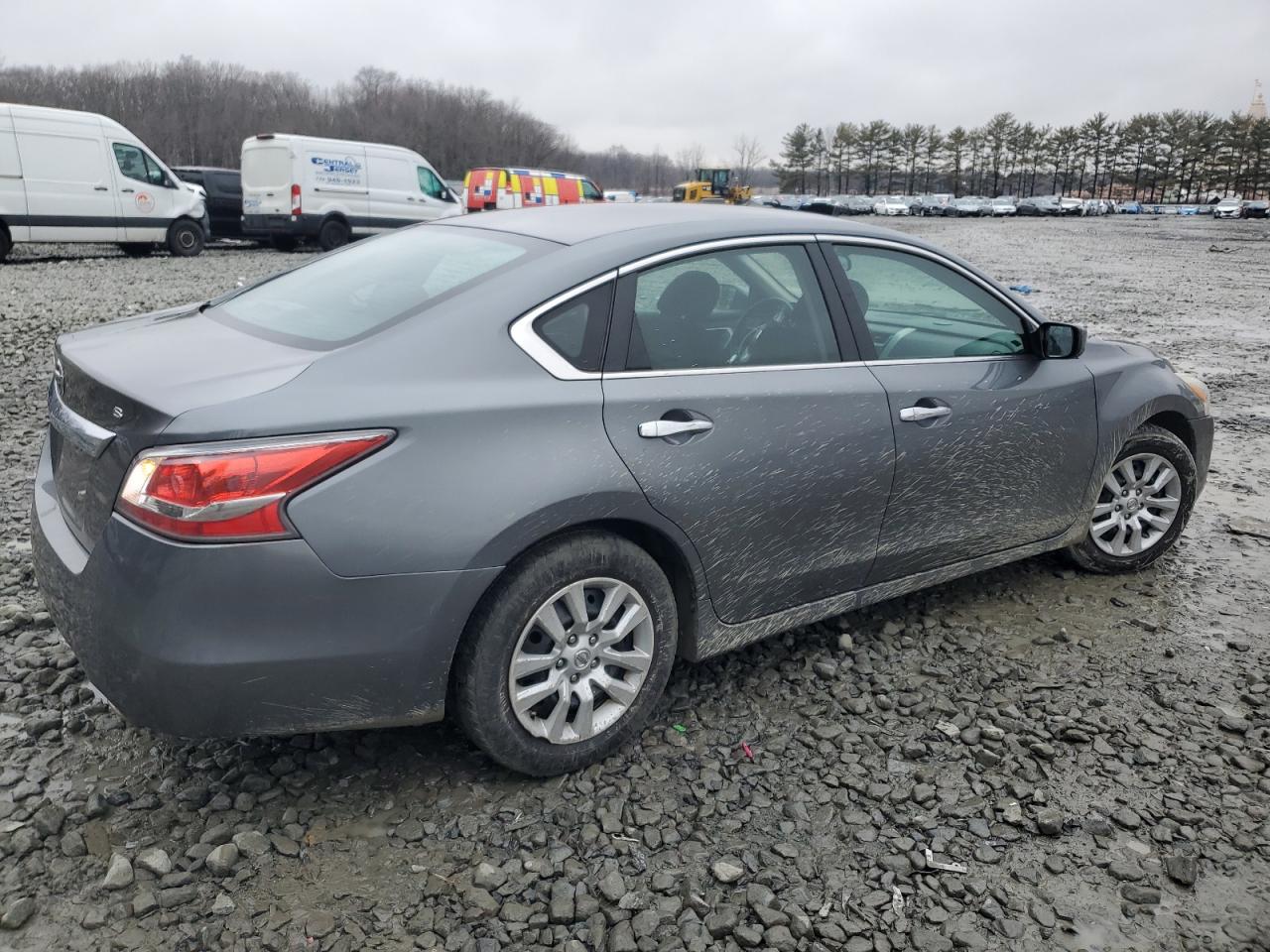 2015 Nissan Altima - Image 3