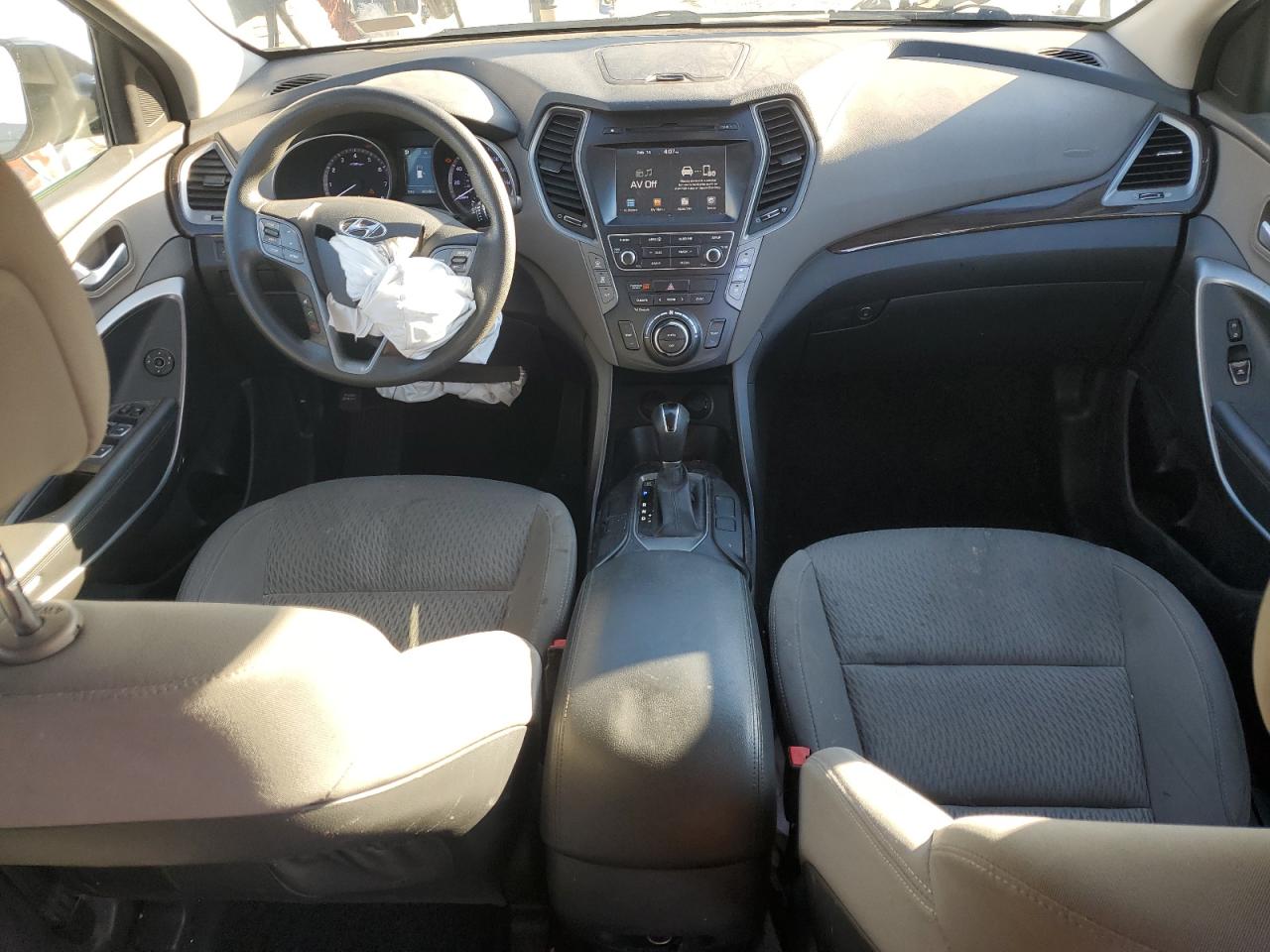 2019 Hyundai Santa Fe - Image 8