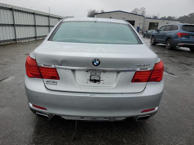 Седаны BMW 7 SERIES 2012 Серебристый
