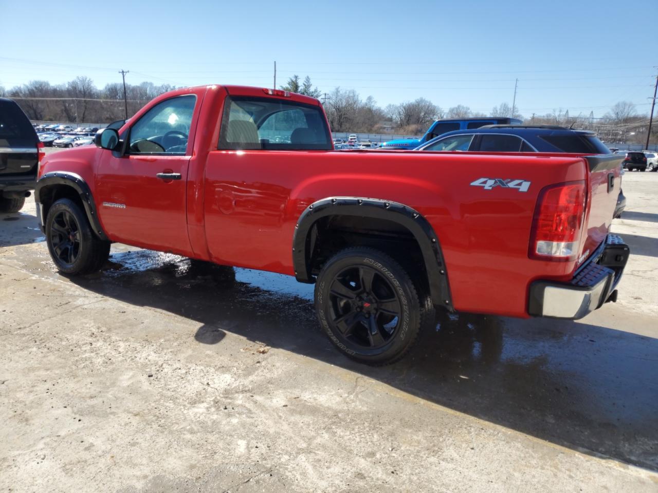 2013 GMC Sierra - Image 2
