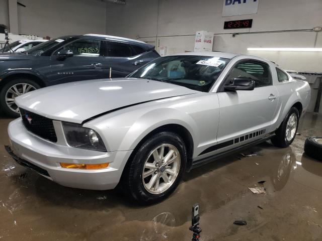 2005 Ford Mustang 