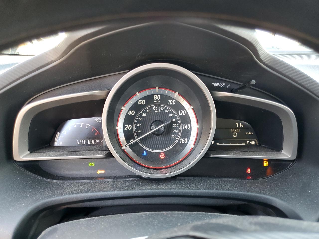 2016 Mazda 3 - Image 9