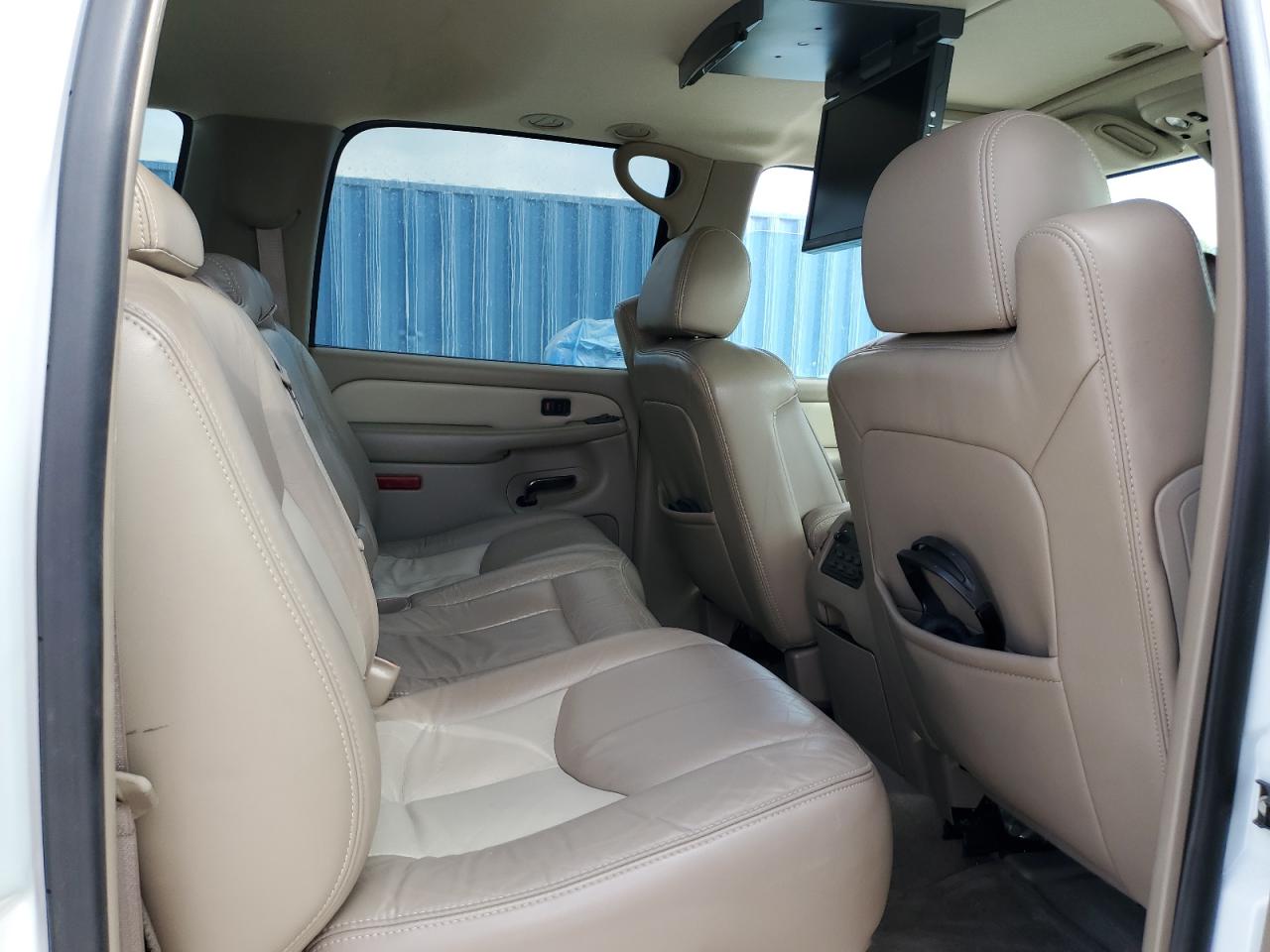 2004 GMC Yukon Xl Denali VIN: 1GKFK66U14J245833 Lot: 45196815