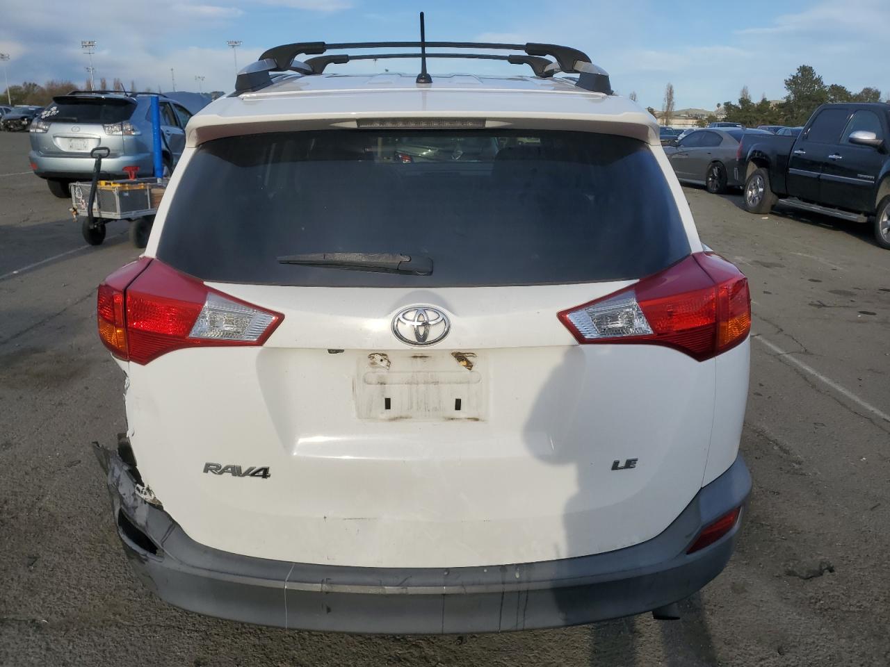 2015 Toyota RAV 4 - Image 6