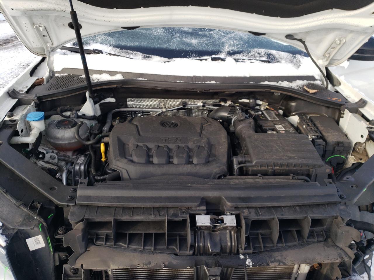 2021 Volkswagen Tiguan - Image 13