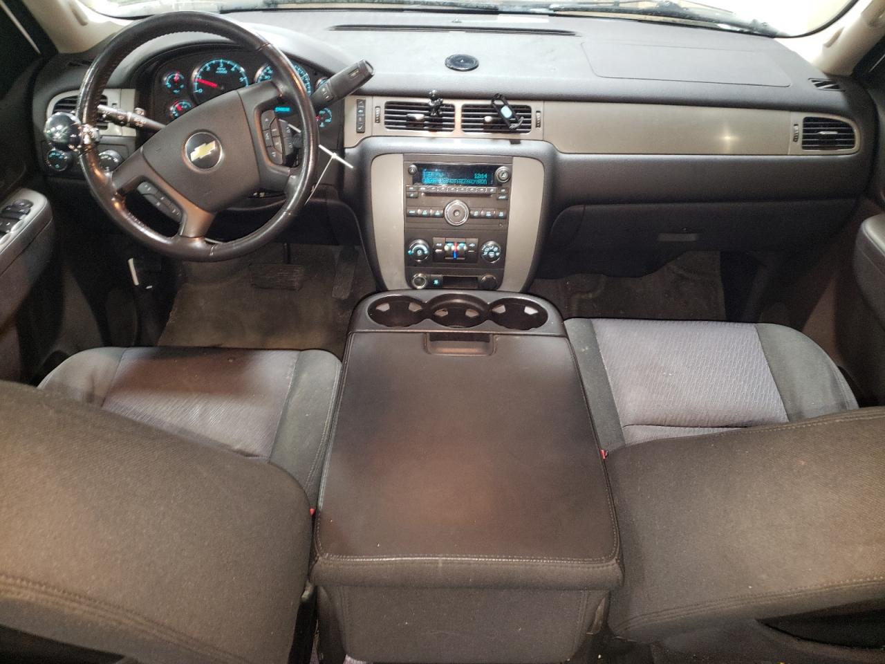 2010 Chevrolet Tahoe - Image 8