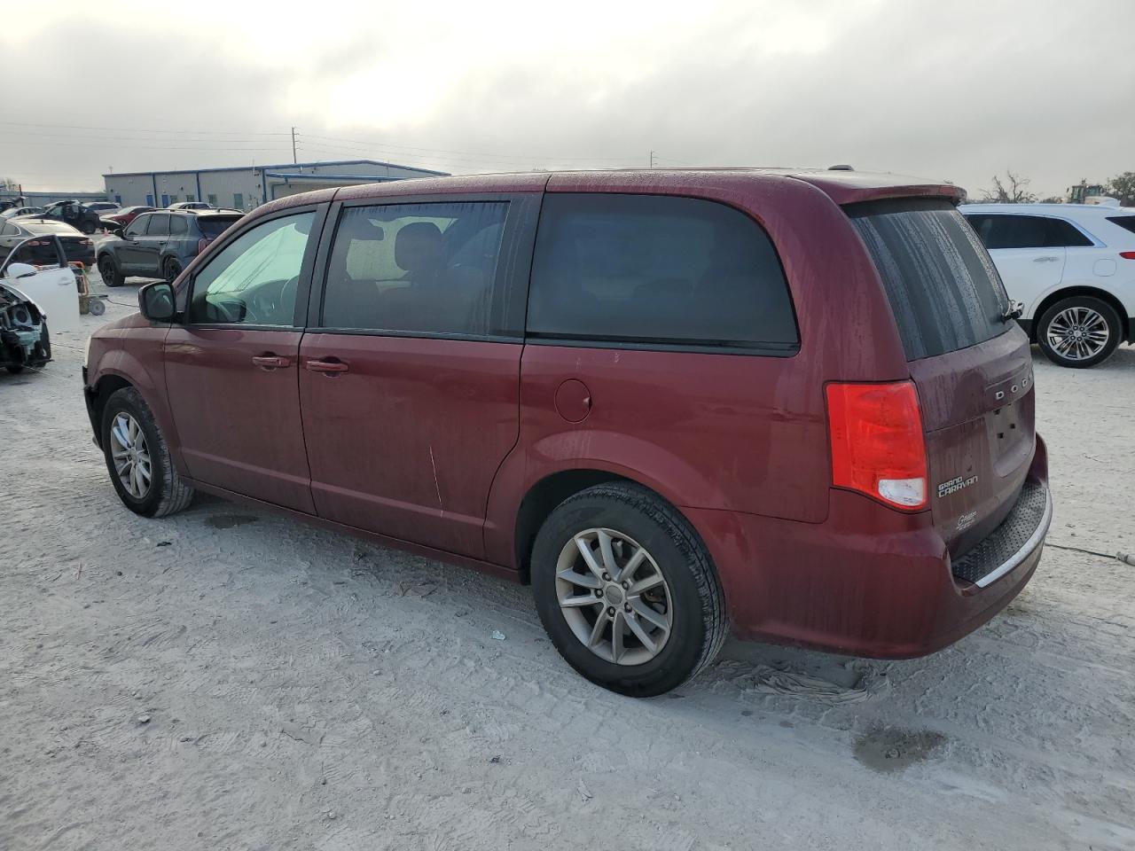 2020 Dodge Caravan - Image 2