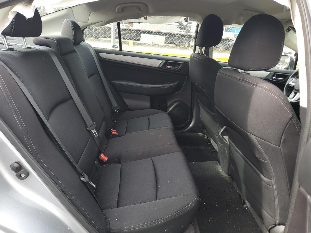 2016 Subaru Legacy - Image 10