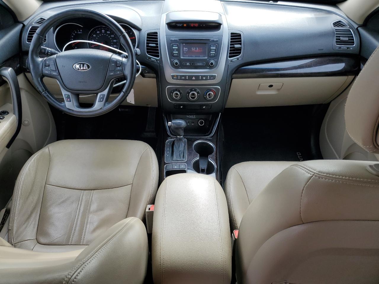 2014 Kia Sorento - Image 8