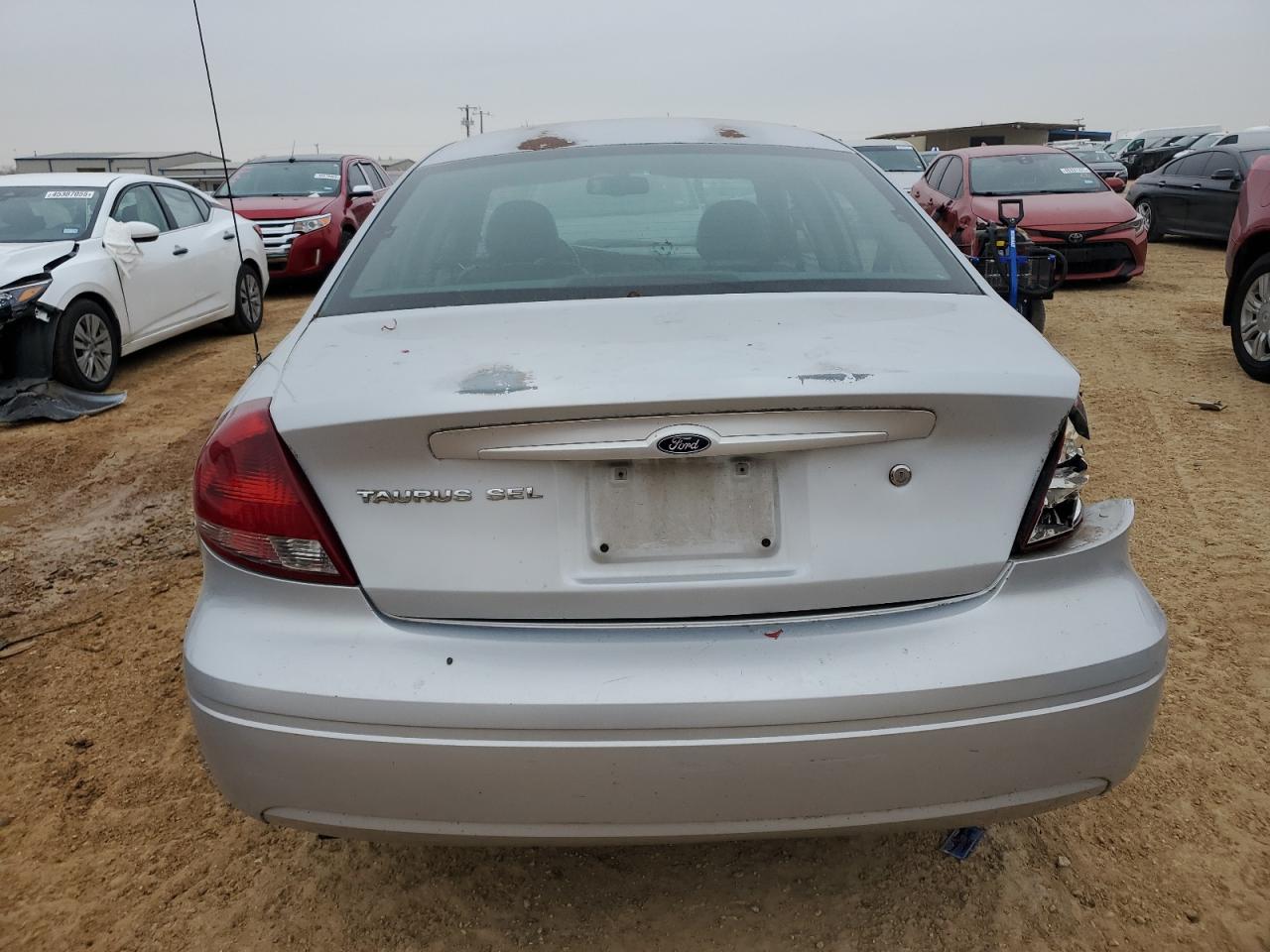 2007 Ford Taurus - Image 6