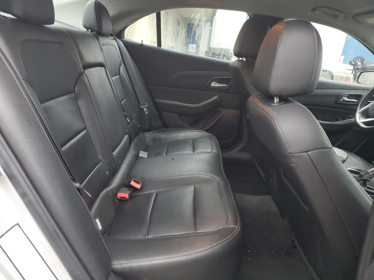 2015 Chevrolet Malibu - Image 10