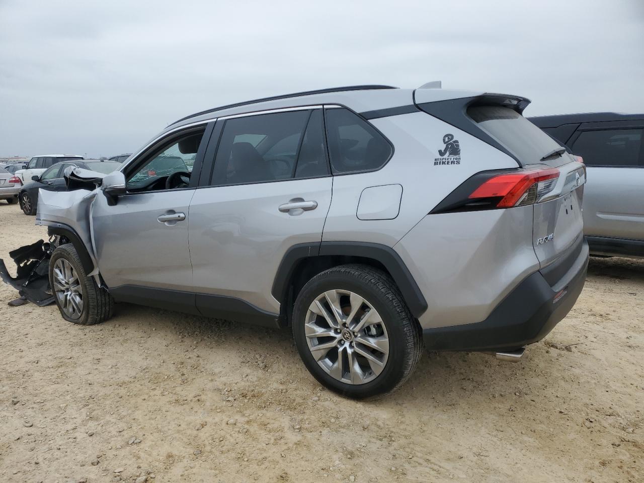 2022 Toyota RAV 4 - Image 2