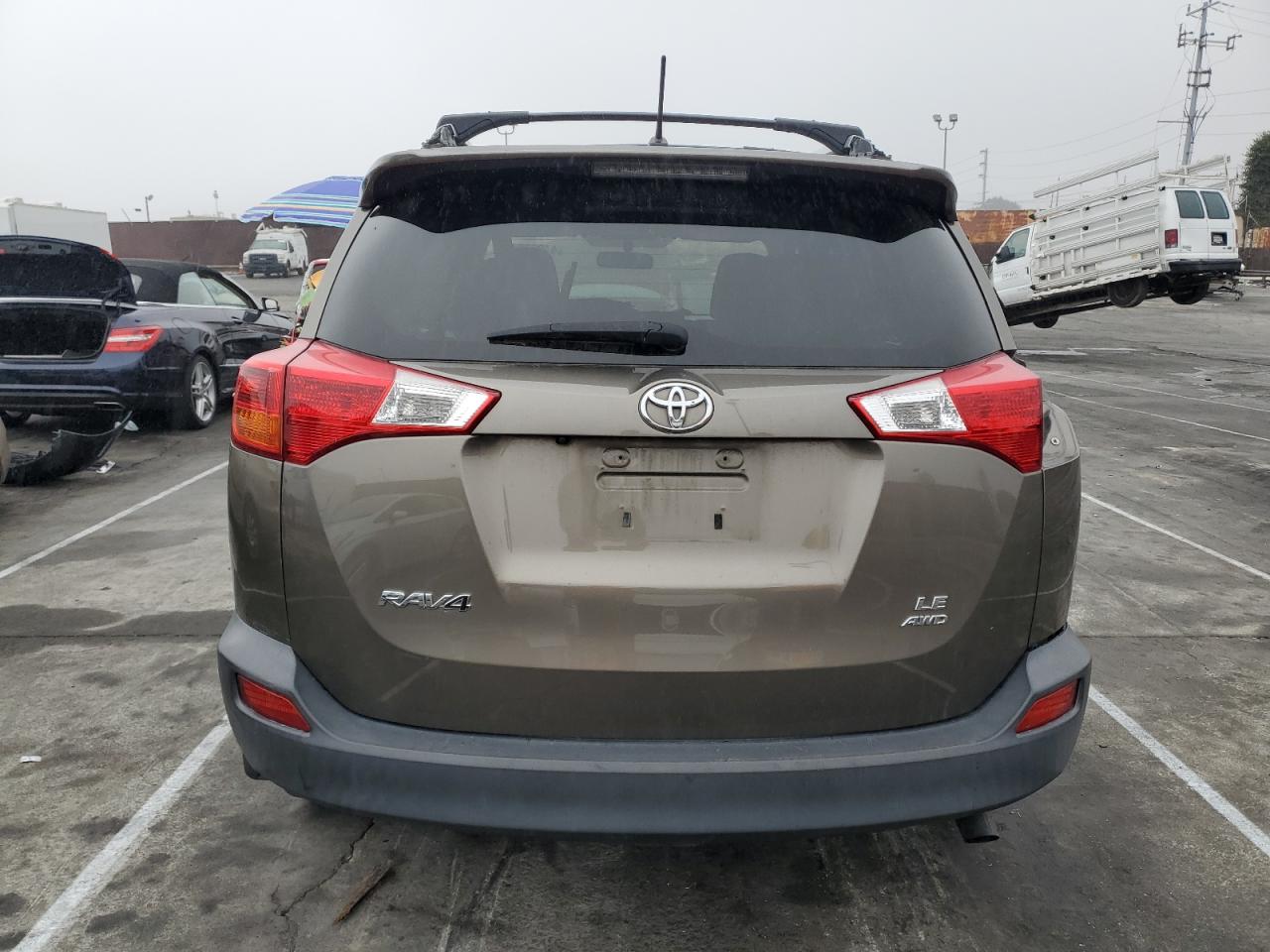2014 Toyota RAV 4 - Image 6