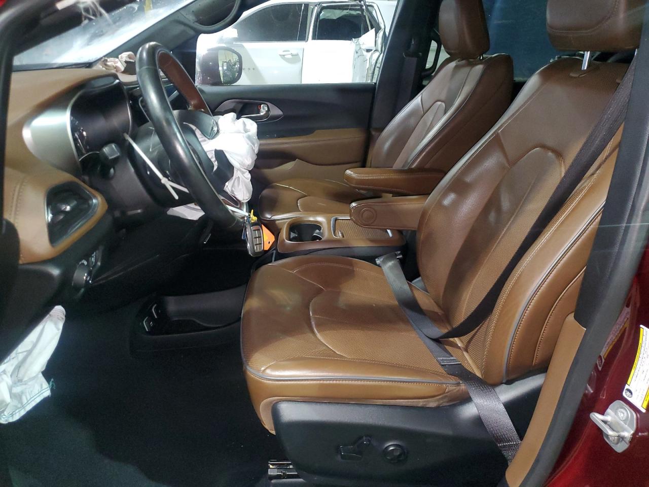 2020 Chrysler Pacifica - Image 7